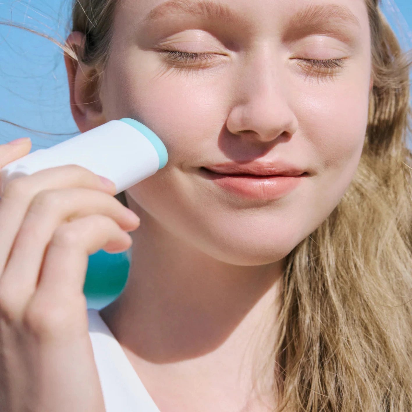 SKIN1004 Madagascar Centella Hyalu-Cica Silky Fit Sun Stick SPF50 20g